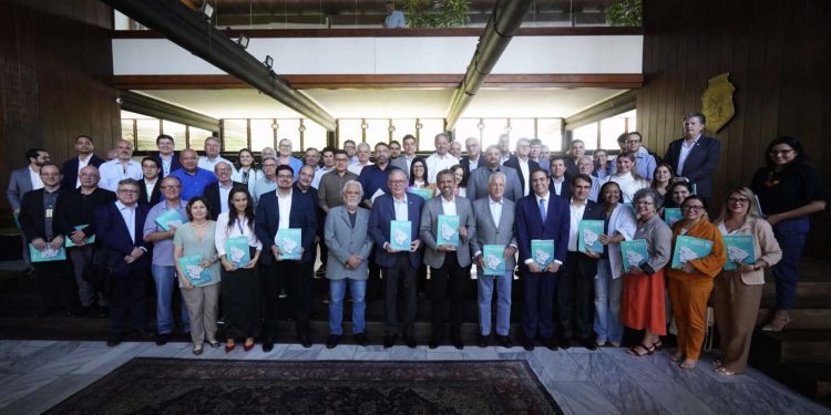 Ceará apresenta estudo sobre futuro do hidrogênio verde e projeta investimentos bilionários até 2031