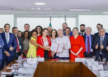 As novas regras terão um período de transição e serão obrigatórias a partir de 1º de janeiro de 2028 (Foto: Ricardo Stuckert/PR)