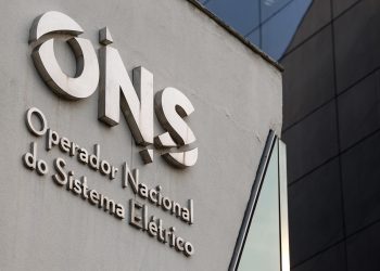 Retomada do horário de verão pode gerar economia de R$ 400 milhões e reduzir acionamento de termelétricas, diz ONS