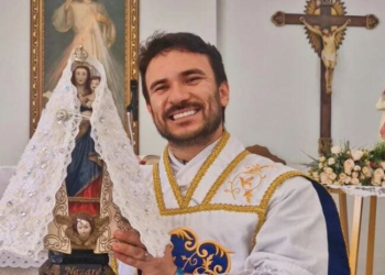 Sucesso na web, Padre Fabrício Rodrigues morre em grave acidente aos 29 anos