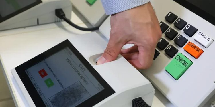 Eleições municipais não terão voto em trânsito