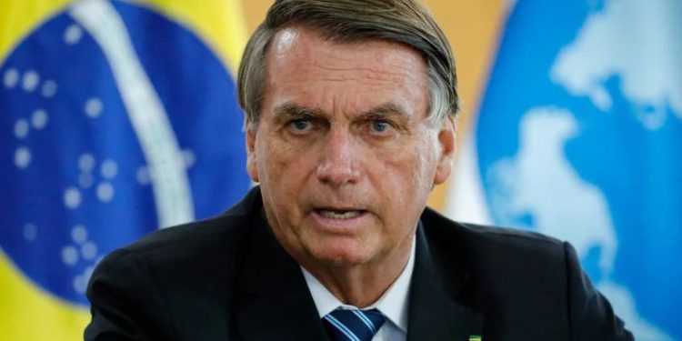 Novos elementos implicam Bolsonaro em tentativa de golpe de Estado; inquérito já tem data para ser concluído pela PF