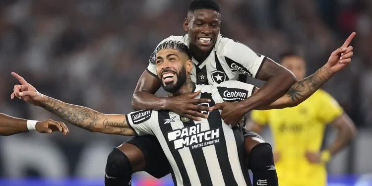 Botafogo goleia Peñarol por 5 a 0 e coloca pé na final da Libertadores