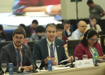 Camilo Santana na abertura da Reunião Ministerial de Educação do G20 em Fortaleza (Foto: Ângelo Miguel/MEC)