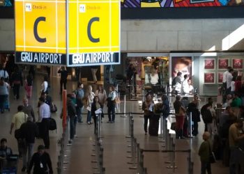 Aeroportos passarão a ter salas especiais para passageiros autistas, anuncia governo