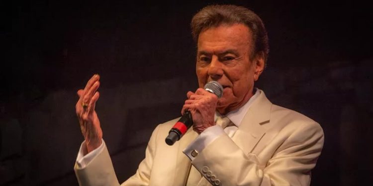 Morre o cantor Agnaldo Rayol, aos 86 anos