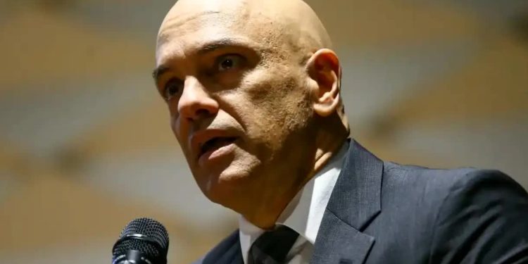 Moraes condena atentado ao STF e rejeita possibilidade de anistia aos responsáveis por ataques antidemocráticos