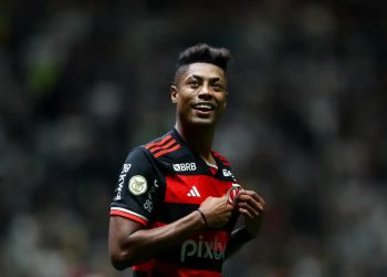 PF investiga suposto envolvimento de Bruno Henrique, do Flamengo, com manipulação em aposta