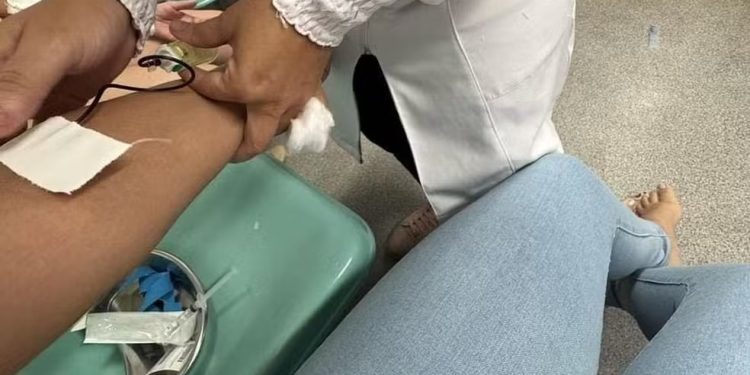 Funcionários denunciam contaminação de água em fábrica de calçados de Morada Nova