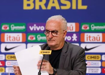 Dorival anuncia convocados para jogos contra Venezuela e Uruguai; Neymar fica de fora
