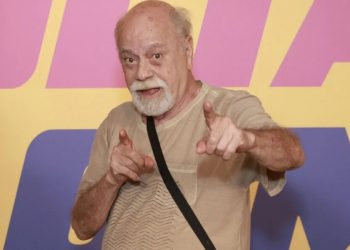 Tonico Pereira é internado com pneumonia e apresenta melhora no quadro