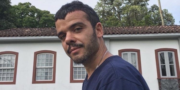 Suspeitos de envolvimento na morte do ex-ator João Rebello são mortos em troca de tiros com a polícia