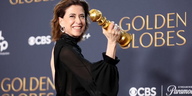 ‘É do Brasil’: Fernanda Torres vence Globo de Ouro de melhor atriz em filme de drama