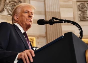 Trump inicia segundo mandato com discurso polêmico e promessas de mudanças radicais