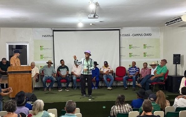 Em encontro no Crato, profetas da chuva apontam tendência de bom inverno para 2025