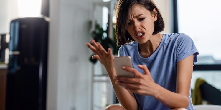 Entenda por que ligações de spam ficam mudas e saiba como se proteger