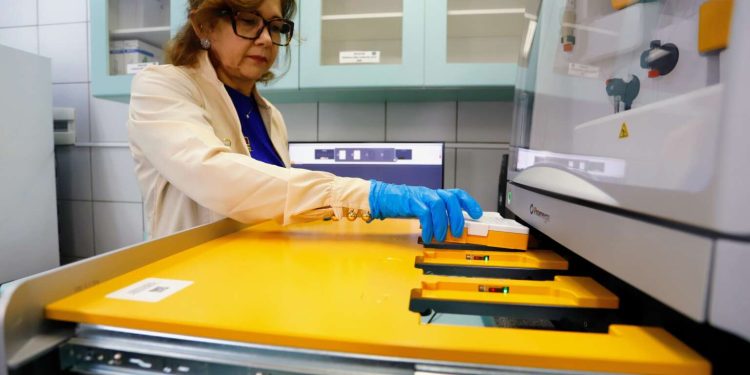 Pefoce recebe equipamento único no Brasil para análises genéticas avançadas