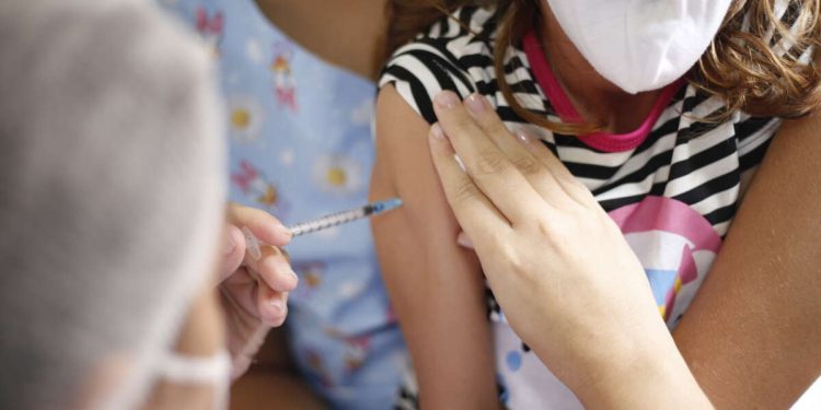 Especialistas alertam para cuidados com doenças respiratórias em crianças no início do período letivo