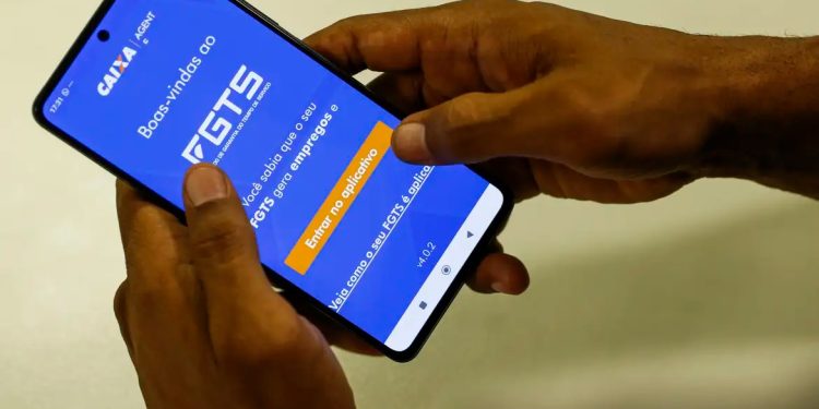 Saque-aniversário: futuros demitidos continuam com FGTS bloqueado