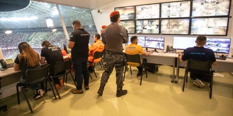 Arena Castelão terá sistema de reconhecimento facial a partir das finais do Campeonato Cearense, anuncia Elmano