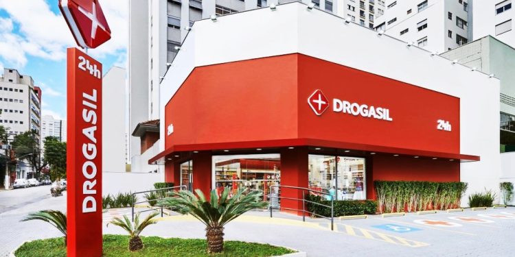 ANPD investiga uso de dados sensíveis por rede de farmácias e aplica medidas preventivas