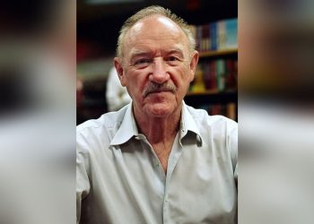 Gene Hackman e esposa são encontrados mortos em casa nos EUA