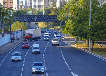 Detran-CE divulga calendário de licenciamento de veículos para 2025