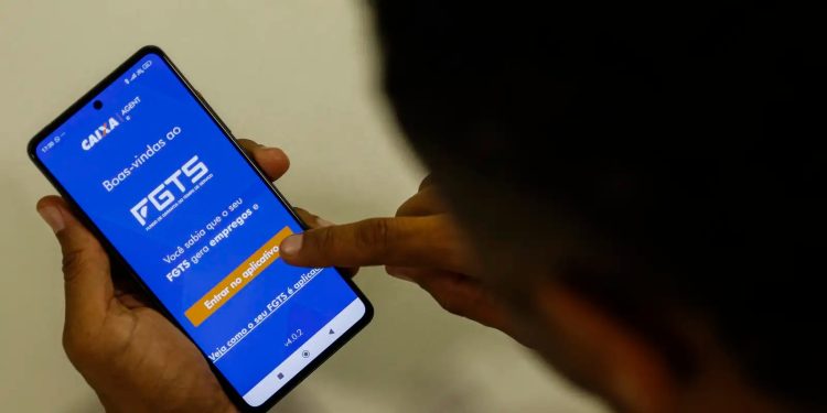 Saque-aniversário do FGTS: começa pagamento do saldo retido; veja como receber e quem tem direito