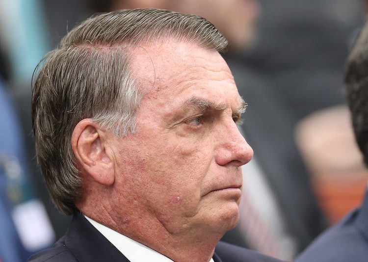 Por unanimidade, Bolsonaro vira réu por tentativa de golpe de Estado