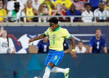 Brasil sofre baixas antes de confronto com a Colômbia e convoca substitutos