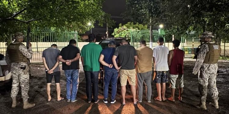 Polícia prende oito suspeitos que planejavam assassinato de ex-prefeito de Nova Olinda