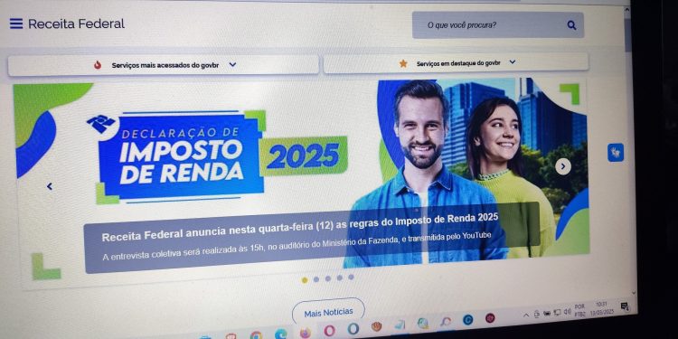 Imposto de Renda 2025: Receita Federal libera programa para declaração; veja como baixar