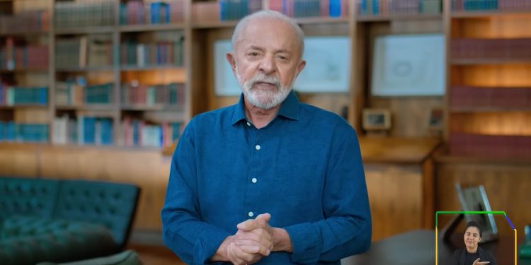 Lula propõe discutir fim da jornada 6 por 1 em pronunciamento do Dia do Trabalhador