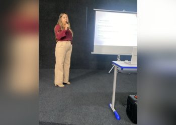 A palestra será ministrada pela psicóloga Flavia Xenofonte de Sousa (Foto: Reprodução/Arquivo pessoal)