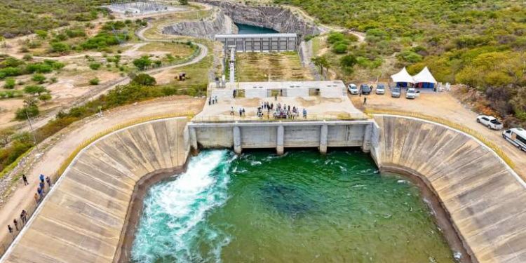 Governo federal autoriza duplicação do bombeamento de água do São Francisco e reforça abastecimento no Ceará