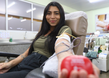 Jovens a partir de 16 anos podem doar sangue (Foto: Divulgação/Hemoce)