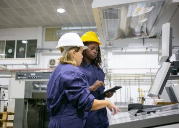 PEC que propõe o fim da escala 6×1 segue parada na Câmara dos Deputados