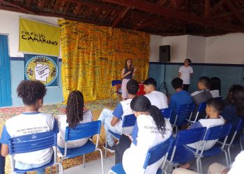 Evento literário movimenta escola pública em Crato com literatura, rima e arte popular