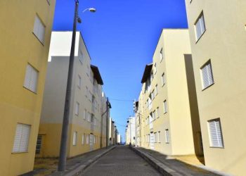 Governo do Ceará libera R$ 3,8 milhões para construção de 190 moradias no Crato