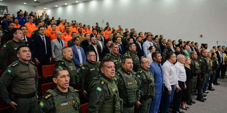 Governo do Ceará pagará R$ 35,5 milhões em premiações a mais de 25 mil agentes de segurança por metas alcançadas