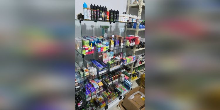 Polícia Militar apreende R$ 50 mil em cigarros eletrônicos contrabandeados em Juazeiro do Norte