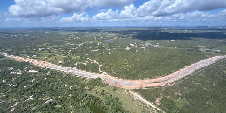 Obras da Transnordestina avançam no Ceará com nova ordem de serviço; investimento ultrapassa R$ 1 bilhão