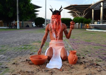 Exposição “Terra Kariri – registros performáticos” estreia nesta quinta (5) no Crato com performance ao vivo