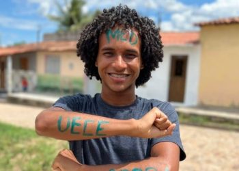 Nattalos Casseano está realizando o sonho de infância ao cursar Medicina (Foto: Reprodução/Acervo pessoal)