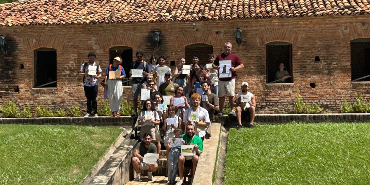 Projeto valoriza o patrimônio cultural do Cariri através do desenho de observação