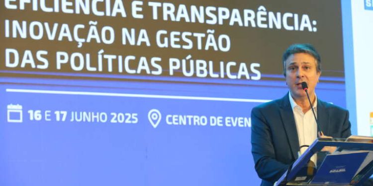 Mais creches e transporte escolar: MEC lança ações e prevê alta nos repasses do Fundeb