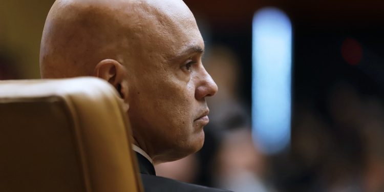 EUA revogam vistos de Alexandre de Moraes, aliados e familiares após decisão contra Bolsonaro