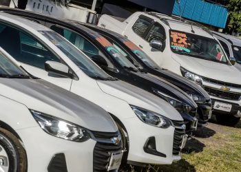 De acordo com fontes do setor, a redução do tributo pode gerar uma diminuição de até R$ 6 mil no custo dos automóveis vendidos no Ceará (Foto: Rafa Neddermeyer/Agência Brasil)