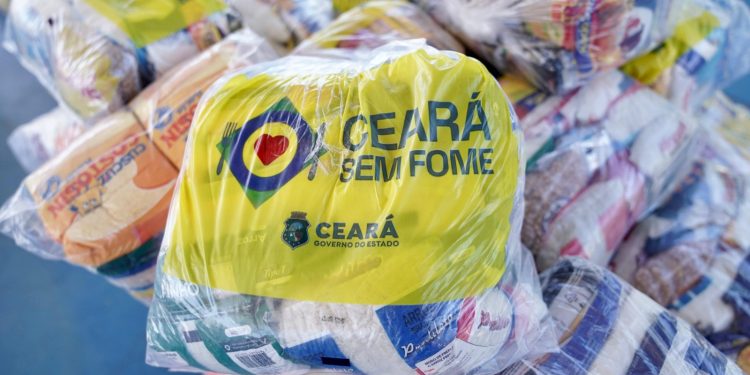 Ceará Sem Fome entrega 10 toneladas de alimentos a instituições do Cariri