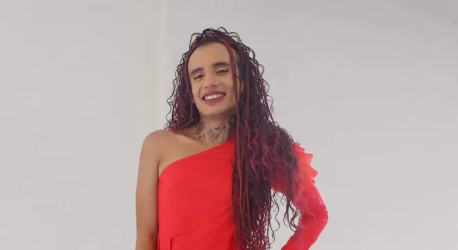 Estudante trans conclui curso de Artes Visuais na URCA com TCC sobre identidade e resistência